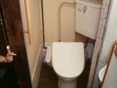 狭い和式トイレが洋式トイレにガラッとリフォーム トイレ トリカエ隊リフォーム事例集